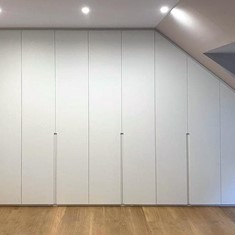 MODELO 10 PUERTAS BATIENTES Y PLEGABLES