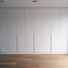 MODELO 10 PUERTAS