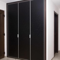 MODELO 3 PUERTAS DE SUELO A TECHO