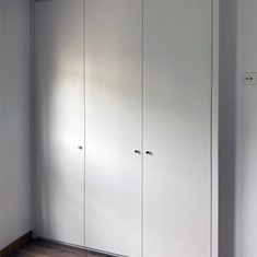 MODELO 3 PUERTAS