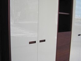 MODELO 4 PUERTAS