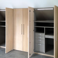 MODELO 6 PUERTAS