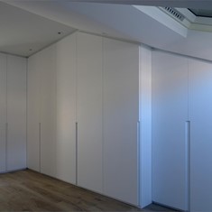 MODELO 9 PUERTAS BATIENTES Y PLEGABLES