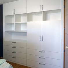 MUEBLE MULTIFUNCIÓN 