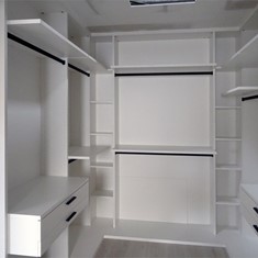 VESTIDOR SEMICAJAS